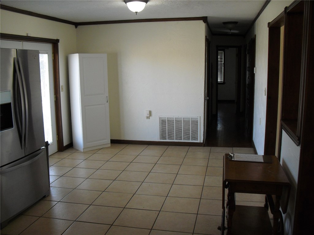 34571 Latimer Rd, Asher, OK 74826 photo 9