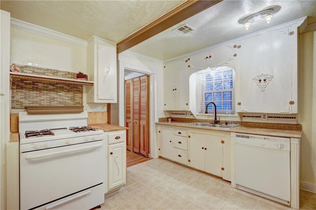104 E Johnson, Norman, OK 73069 photo 11