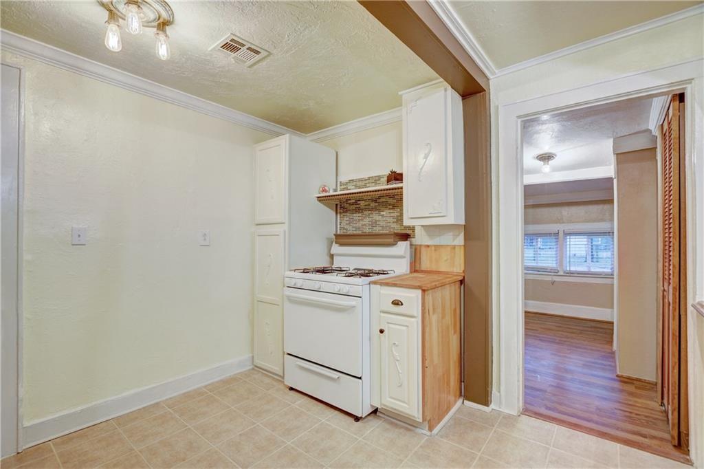 104 E Johnson, Norman, OK 73069 photo 12