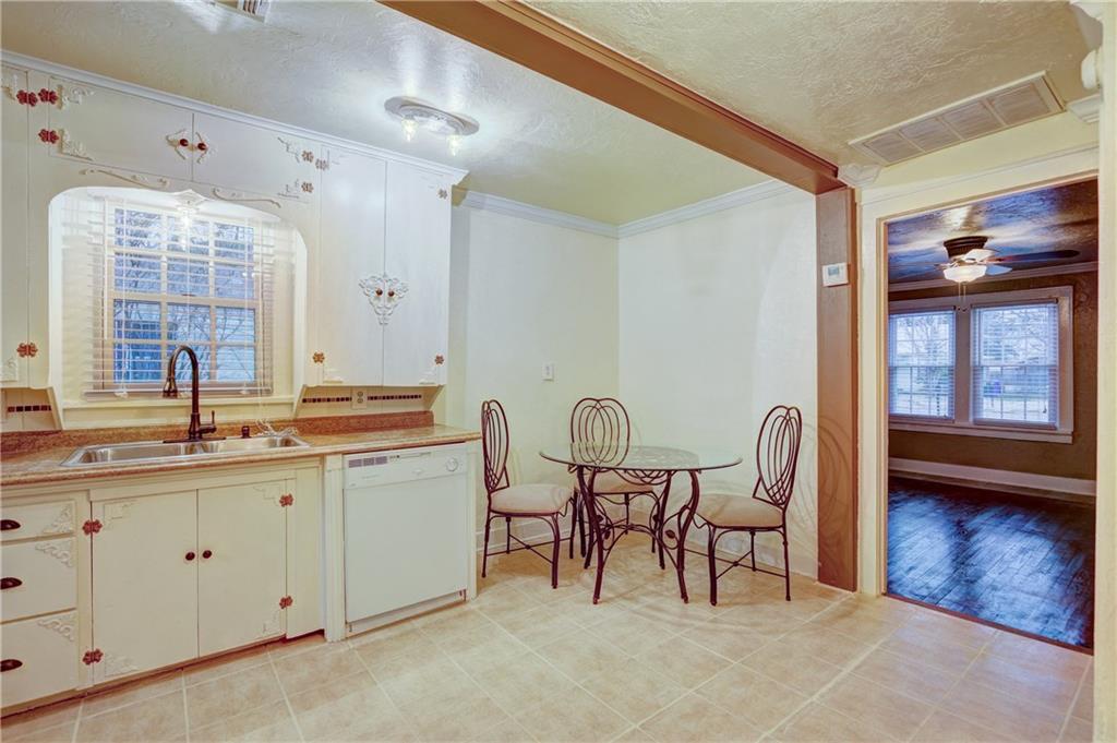 104 E Johnson, Norman, OK 73069 photo 9