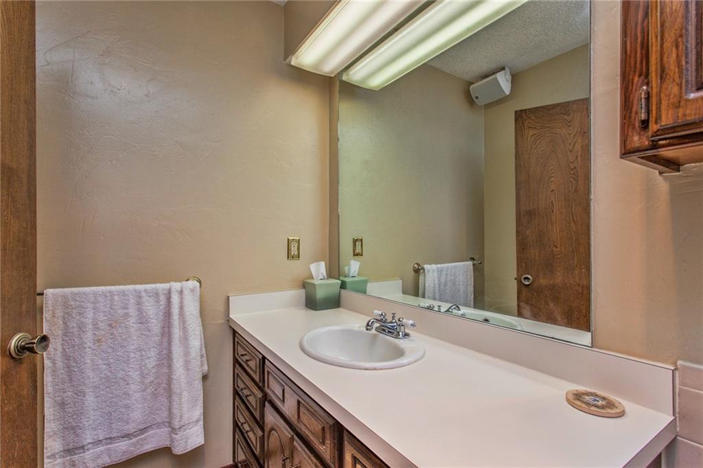 3848 N Riverside, Bethany, OK 73008 photo 19