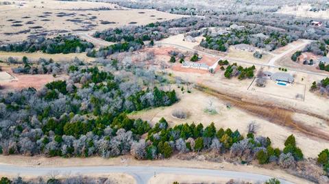 7477 Spring View Dr, Norman, OK 73026 photo 1