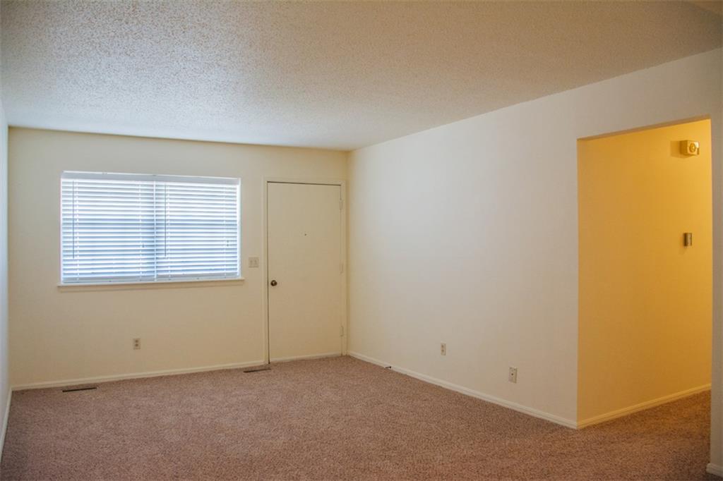 206 E Cherry, Yukon, OK 73099 photo 4