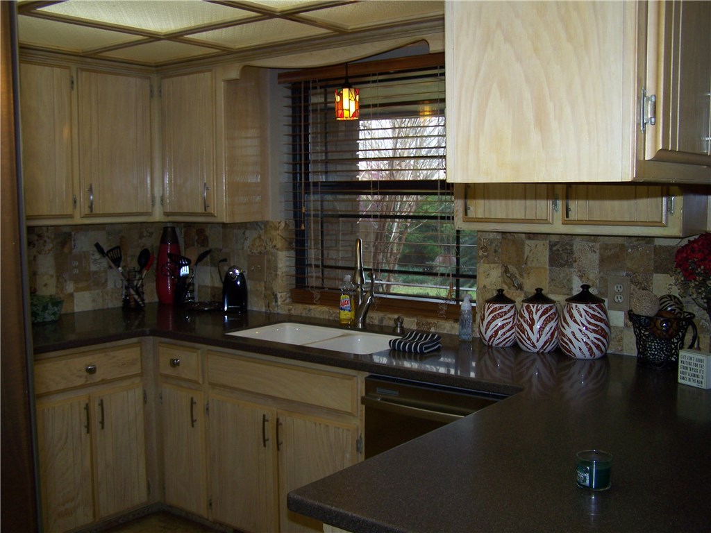 220 E Olympic, Yukon, OK 73099 photo 4