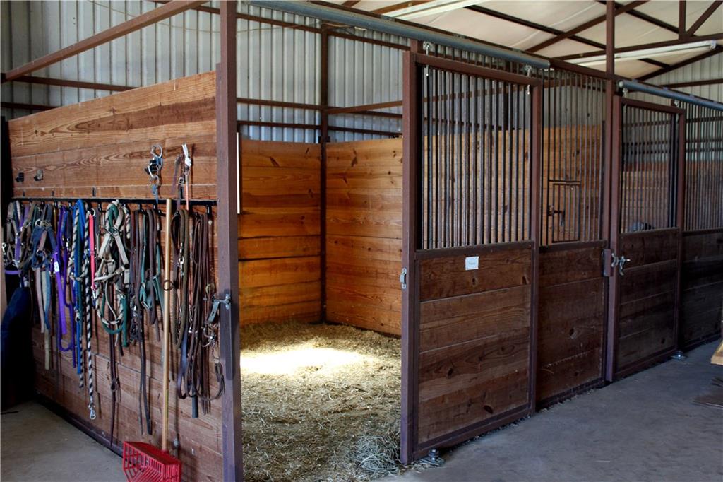 274 Dozer Rd, Springer, OK 73458 photo 7