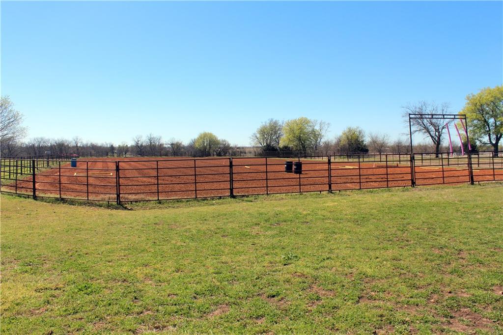 274 Dozer Rd, Springer, OK 73458 photo 5