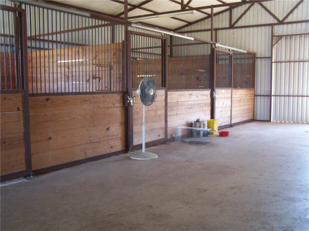 274 Dozer Rd, Springer, OK 73458 photo 13