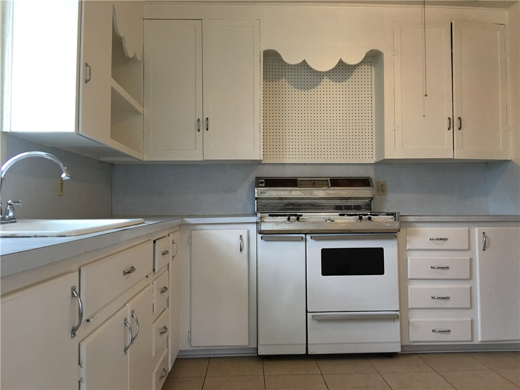 102 E Himes St, Norman, OK 73069 photo 4