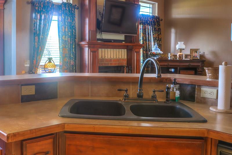 1906 Riviera Dr, Tuttle, OK 73089 photo 7
