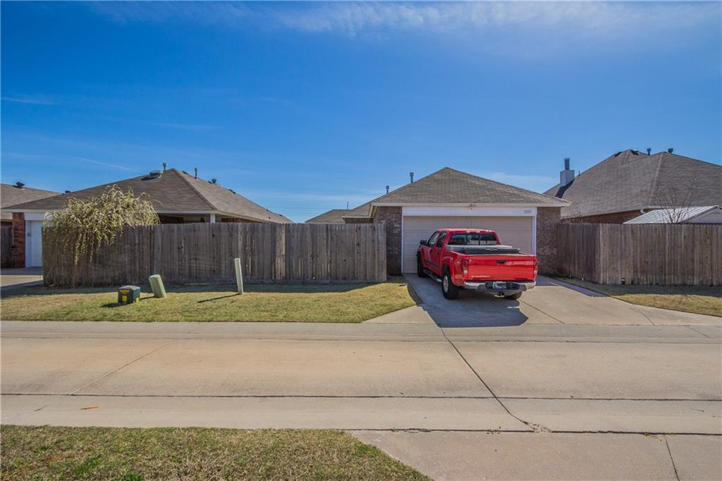 1009 SW 24th, Moore, OK 73170 photo 31