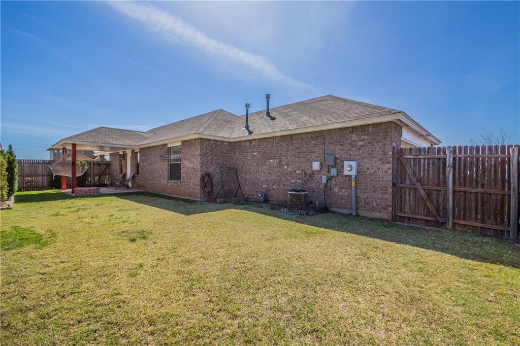 1009 SW 24th, Moore, OK 73170 photo 28