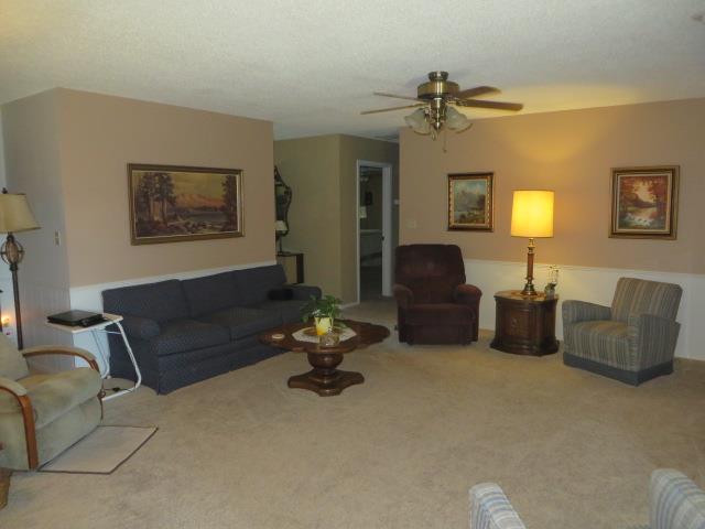 305 Christopher Dr, Chickasha, OK 73018 photo 4