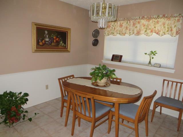 305 Christopher Dr, Chickasha, OK 73018 photo 6