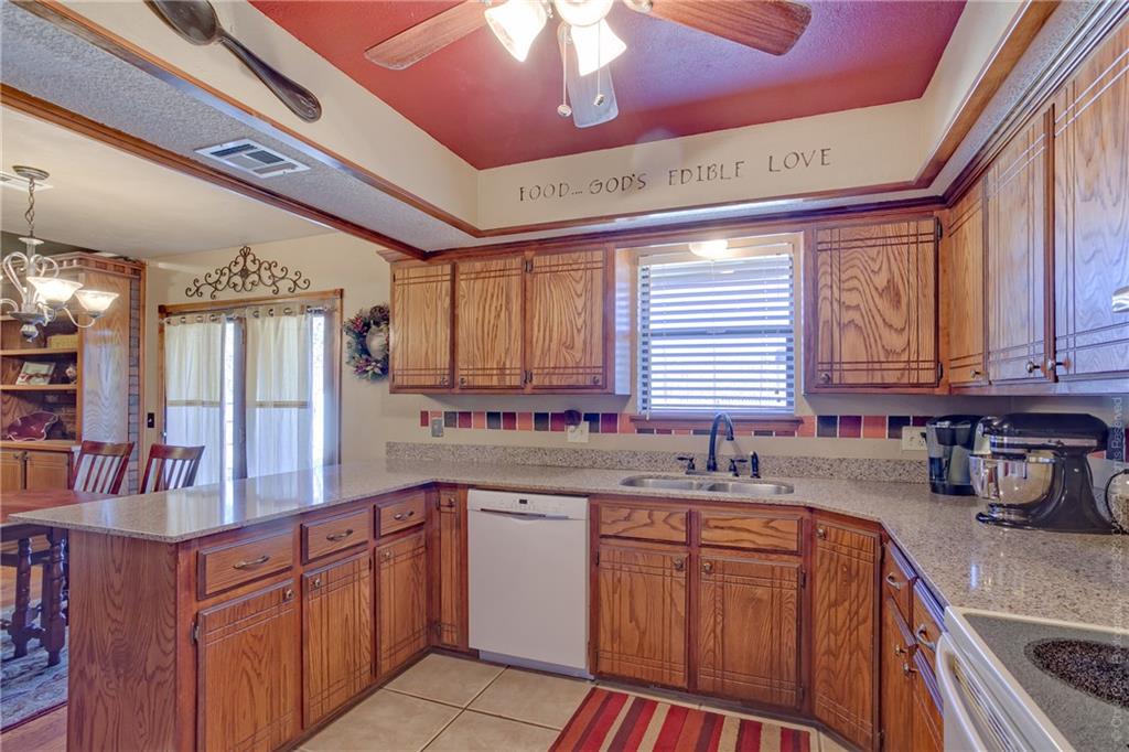 604 Crestview, Edmond, OK 73012 photo 10