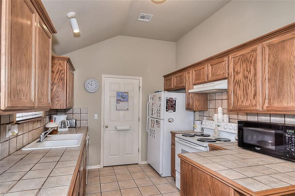 709 Sequoyah Trails Dr, Norman, OK 73071 photo 11