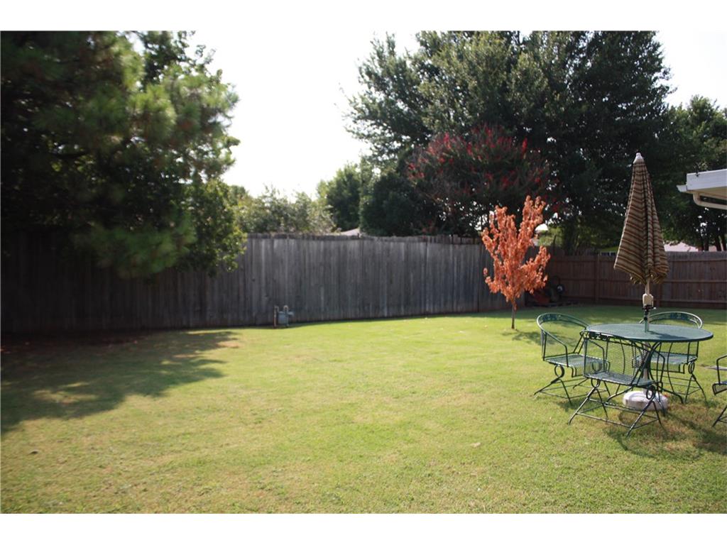 616 Randall Dr, Moore, OK 73160 photo 5