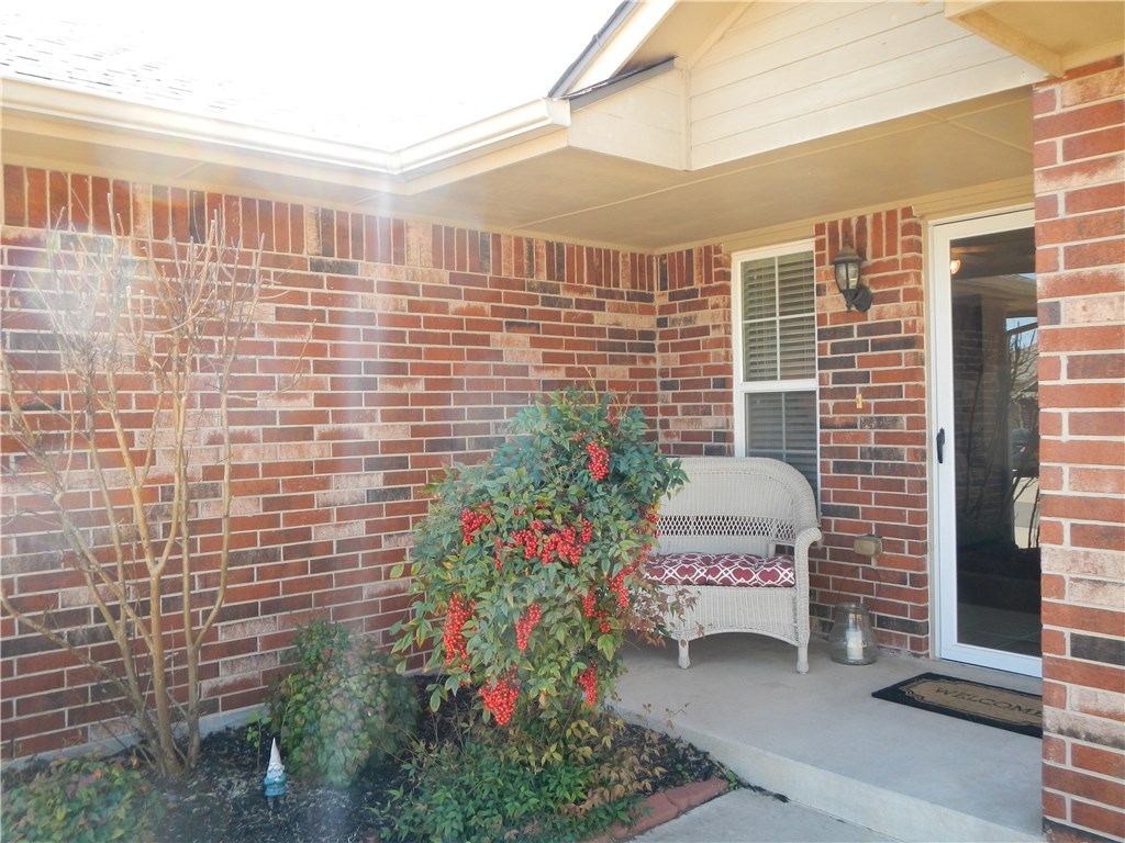 417 Apache Gate, Yukon, OK 73099 photo 4