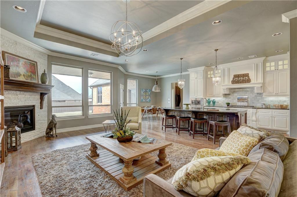 3201 Hillside Dr, Edmond, OK 73012 photo 7