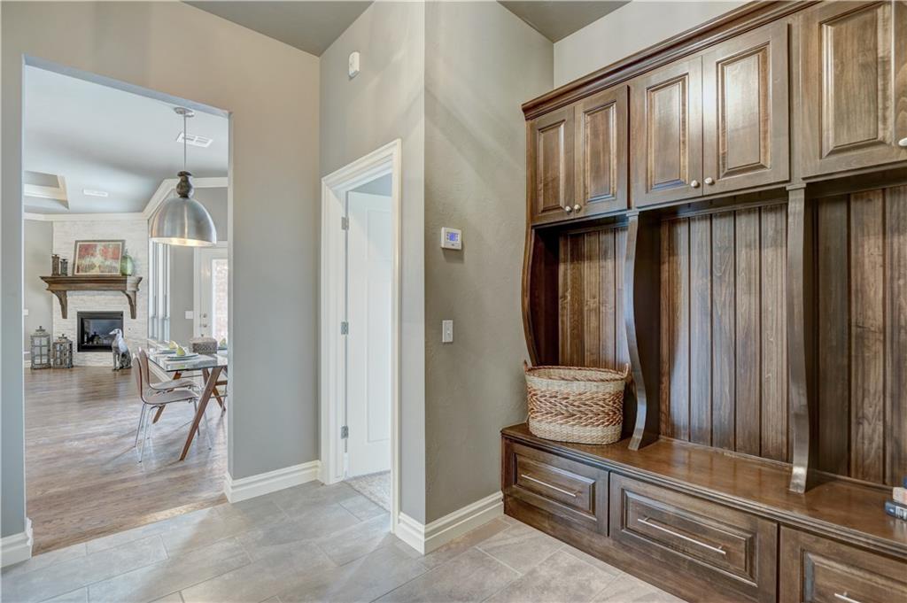 3201 Hillside Dr, Edmond, OK 73012 photo 30