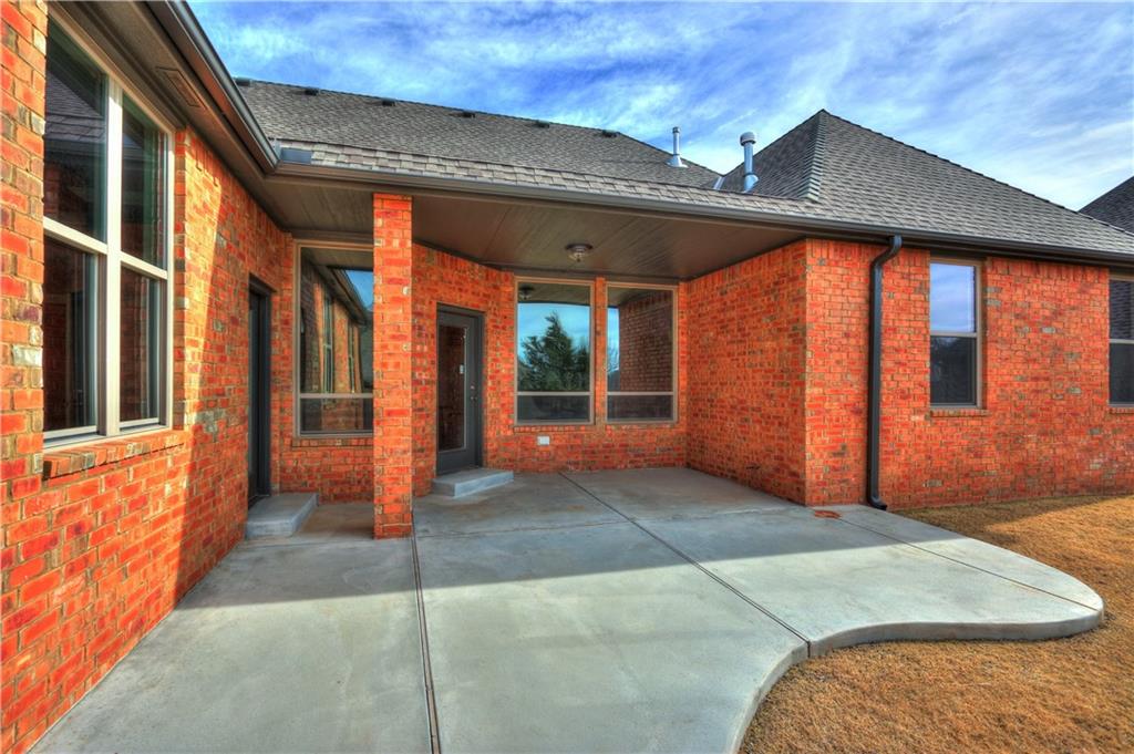 3201 Hillside Dr, Edmond, OK 73012 photo 33