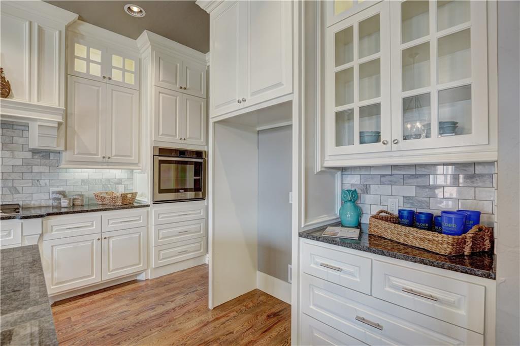 3201 Hillside Dr, Edmond, OK 73012 photo 13