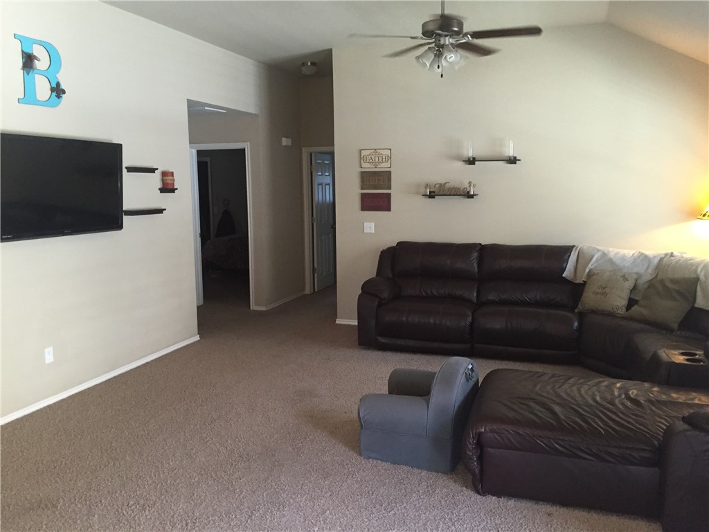 1105 Denmark St, Yukon, OK 73099 photo 6