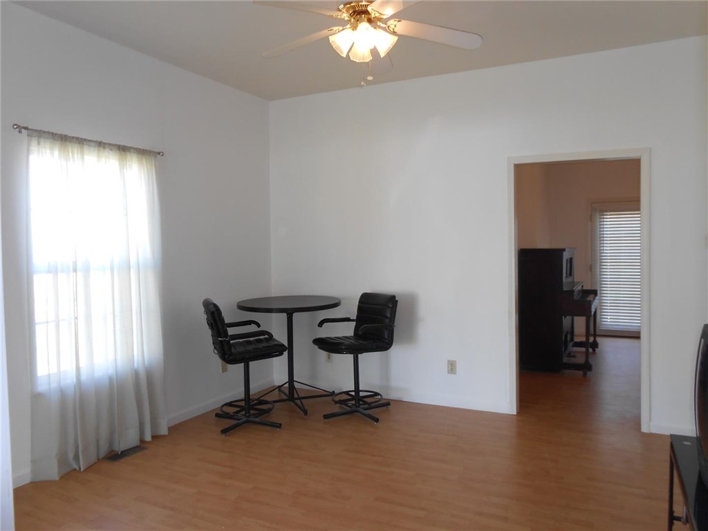 116 S 7th, Mcloud, OK 74851 photo 9