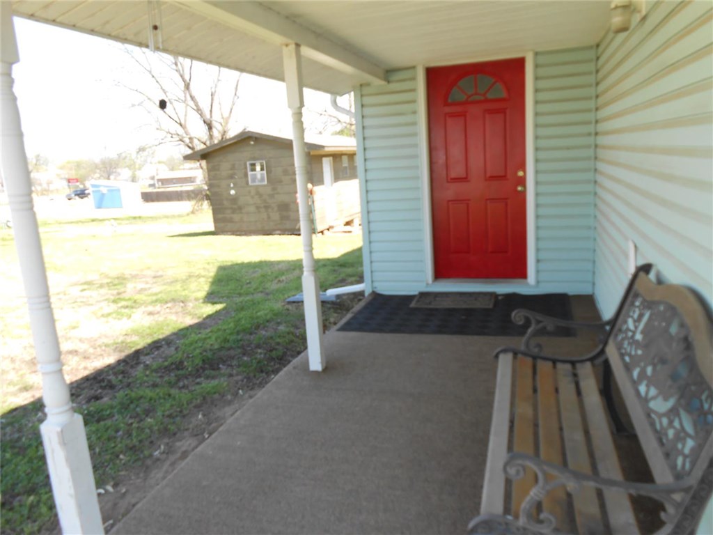 116 S 7th, Mcloud, OK 74851 photo 4