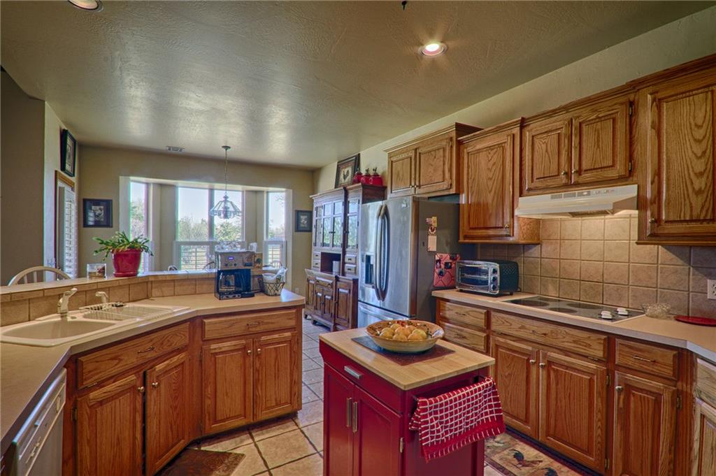 1205 Chipper, Edmond, OK 73025 photo 11