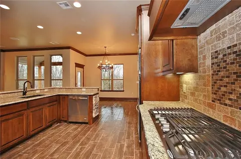 503 Arrowhead, Tuttle, OK 73089 photo 4