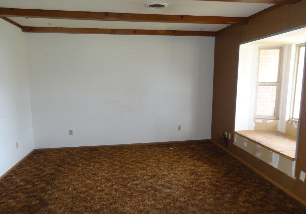 822 Kelli Dr, Watonga, OK 73772 photo 3