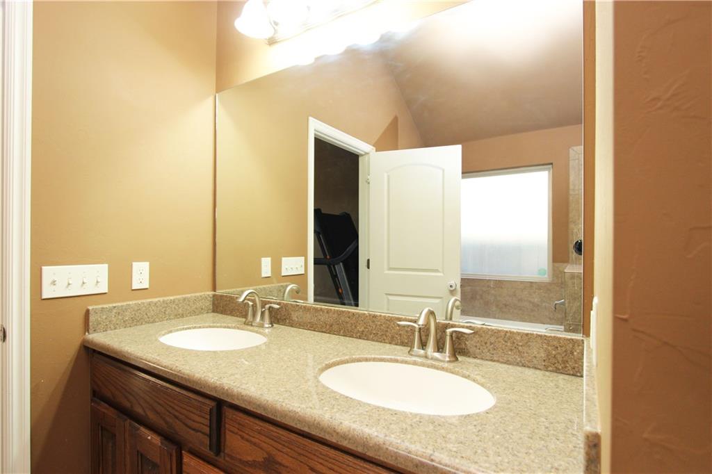 17536 Red Tailed Hawk Way, Edmond, OK 73012 photo 15