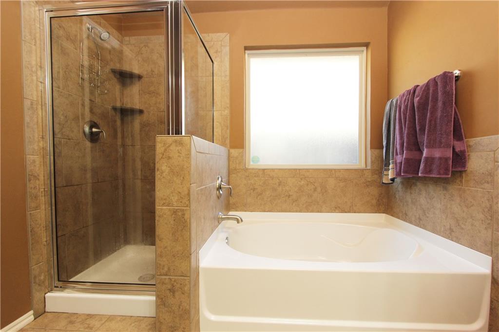 17536 Red Tailed Hawk Way, Edmond, OK 73012 photo 13