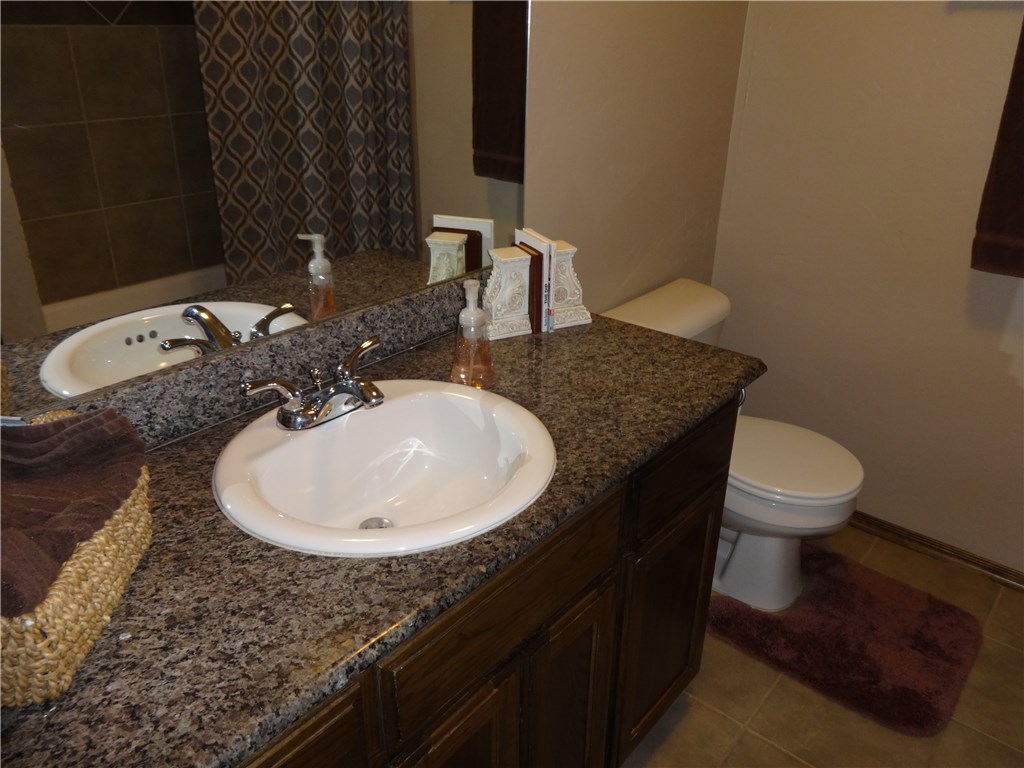3908 Normandy Rd, Edmond, OK 73013 photo 14
