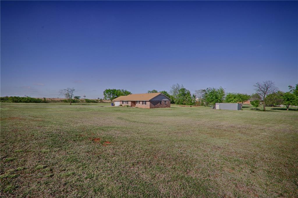 5112 Hughes Dr, Tuttle, OK 73089 photo 3