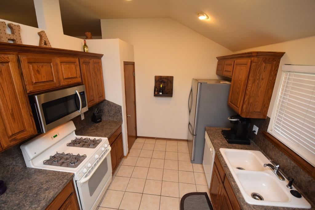 4012 Notting Hill Dr, Moore, OK 73160 photo 16