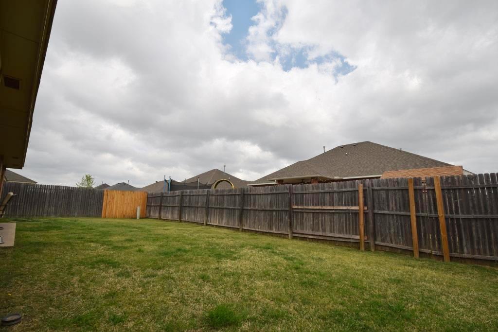 4012 Notting Hill Dr, Moore, OK 73160 photo 37