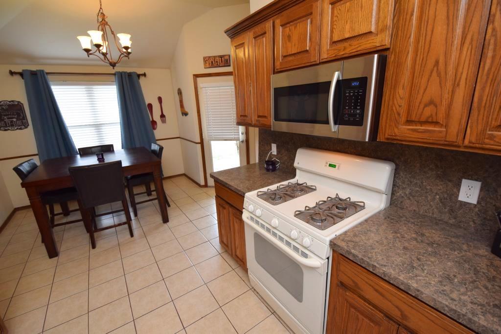 4012 Notting Hill Dr, Moore, OK 73160 photo 14