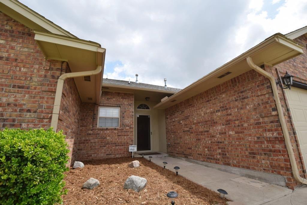4012 Notting Hill Dr, Moore, OK 73160 photo 5