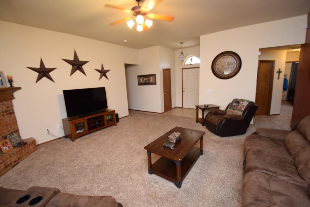 4012 Notting Hill Dr, Moore, OK 73160 photo 7