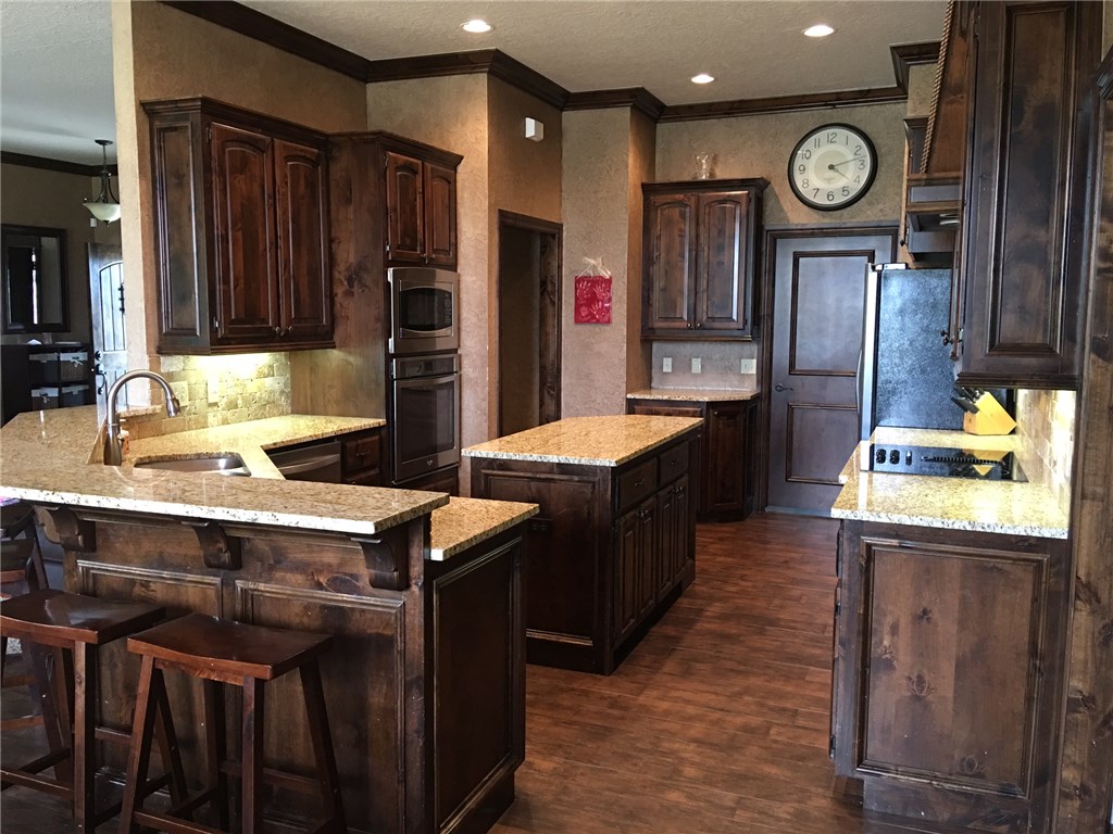 406 Lee Cir, Tuttle, OK 73089 photo 5