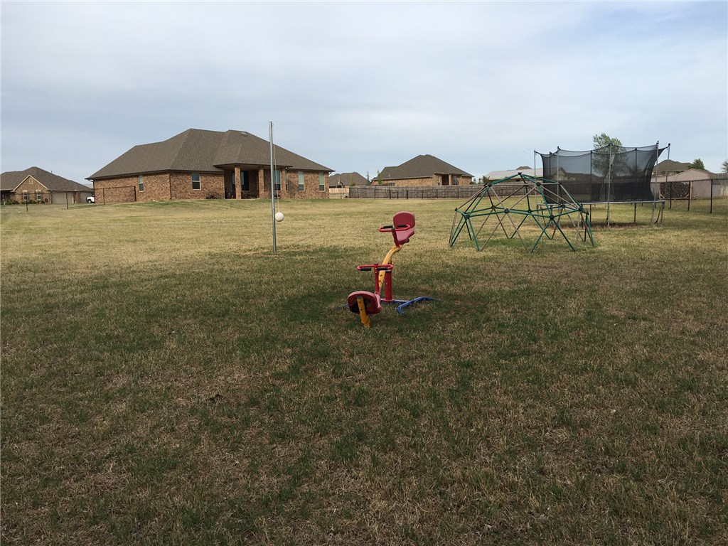 406 Lee Cir, Tuttle, OK 73089 photo 8