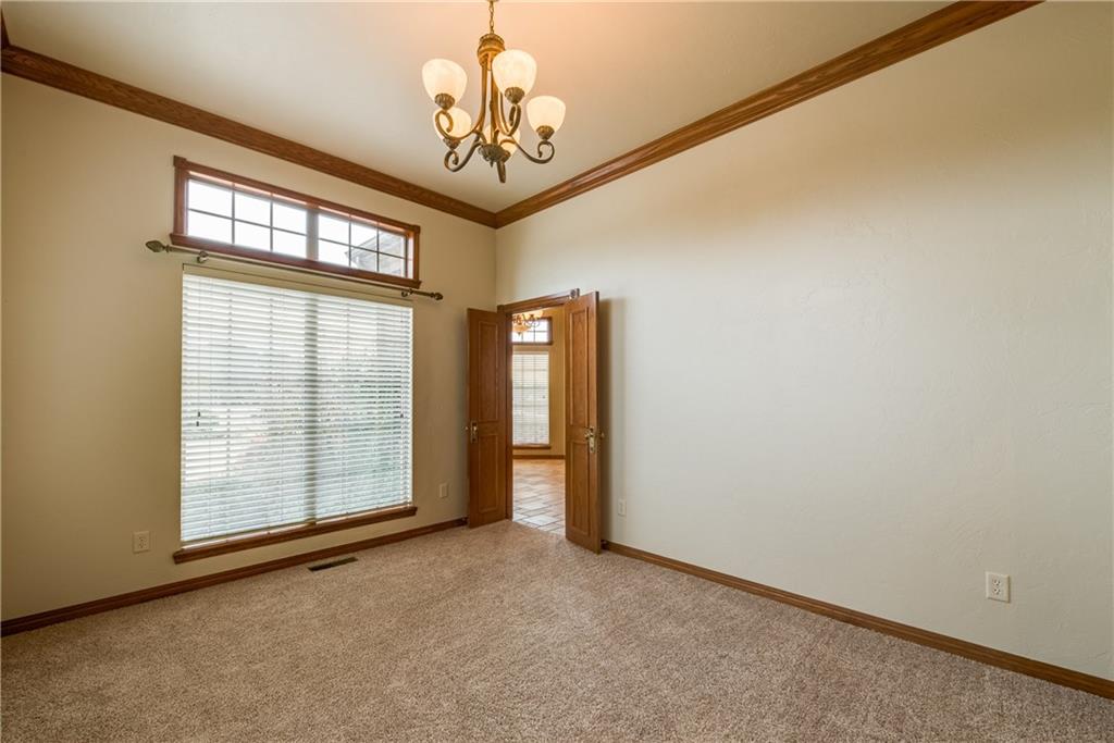 201 Alyssa Ln, Moore, OK 73160 photo 9