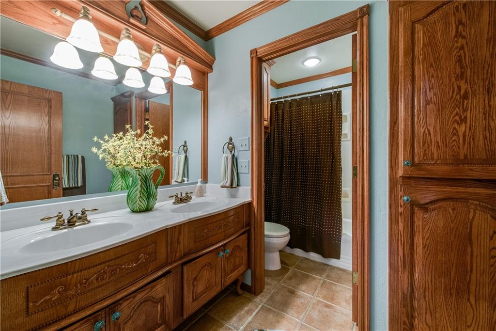 201 Alyssa Ln, Moore, OK 73160 photo 27