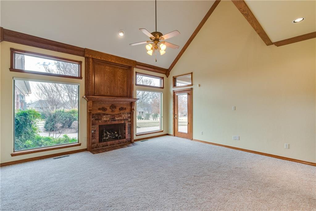 201 Alyssa Ln, Moore, OK 73160 photo 6