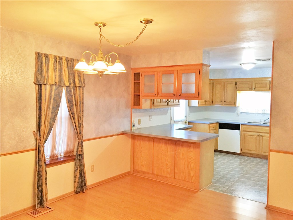 412 N Oak, Crescent, OK 73028 photo 4