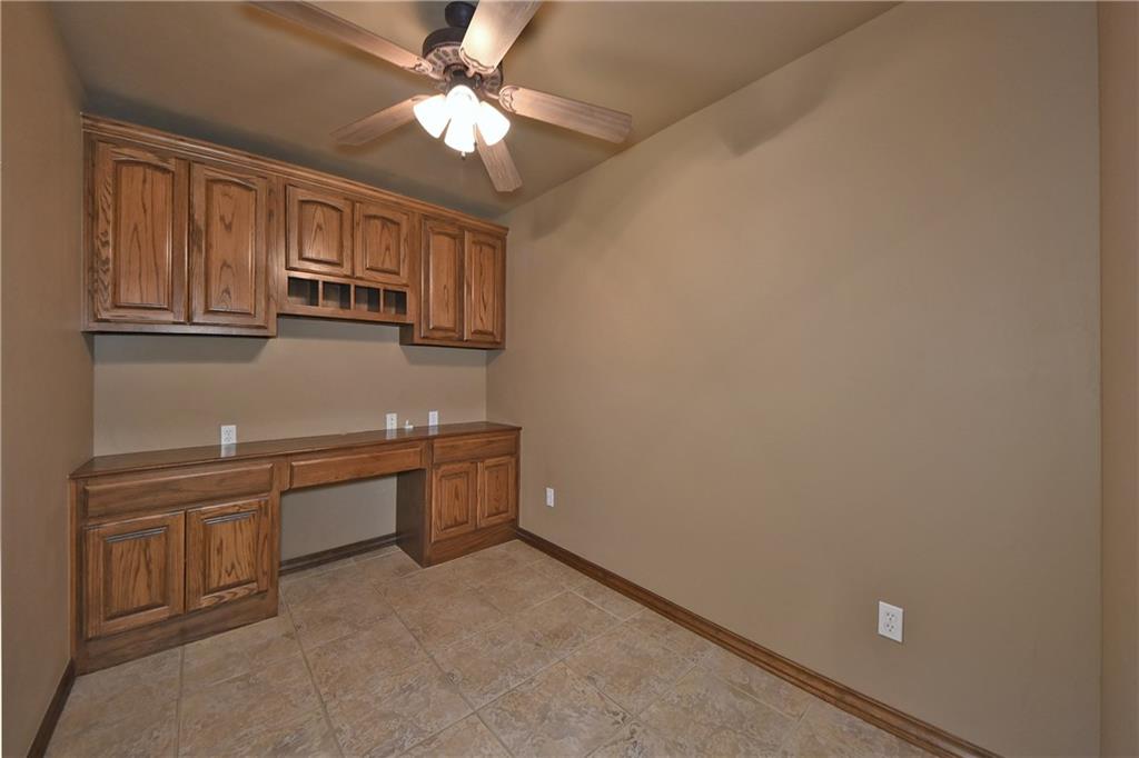 16113 Windrush Pl, Edmond, OK 73013 photo 5