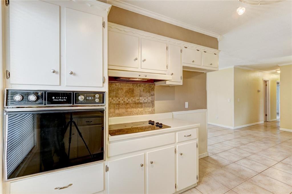 7729 NW 29, Bethany, OK 73008 photo 12