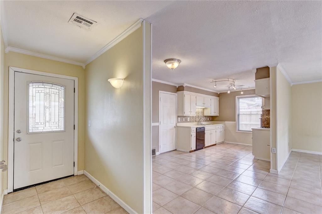 7729 NW 29, Bethany, OK 73008 photo 5