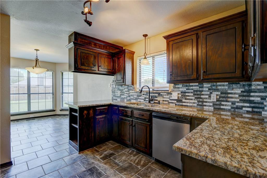 405 Rhoades Ct, Norman, OK 73072 photo 9